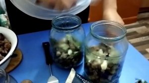 РЕЦЕПТЫ НА ЗИМУ: СОЛЕНЫЕ ГРИБЫ, ВАЛУИ. СПОСОБ ПРИГОТОВЛЕНИЯ.