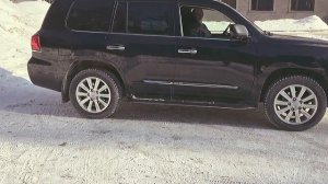 Lexus LX 570, на сколько поднимает пневма (гидроподвеска), и почему он не подходит высоким людям