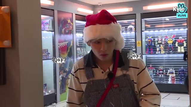 «RUN BTS» Позаботьтесь о Санте, эпизод 32