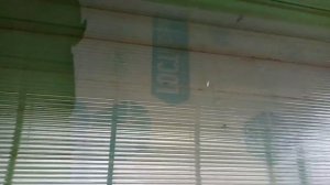 Поликарбонат. Как ободрать защитную плёнку которая начала разрушаться. Может кому-нибудь пригодится