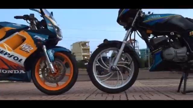 Yamaha RXZ 135 vs Honda NSR 150SP VIỆT NAM смотреть онлайн