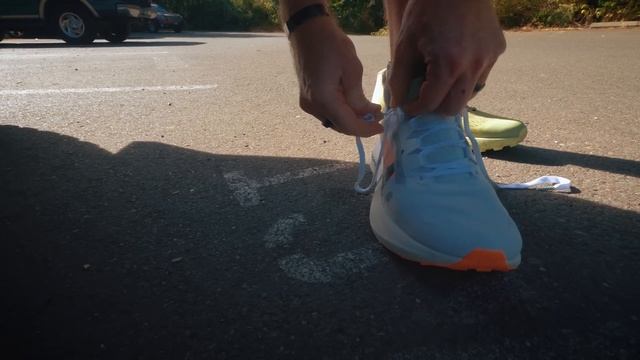 TRAIL TESTED - Nike ZoomX Ultrafly Trail vs Adidas Terrex Agravic Flow 2 // Ginger Runner Reviews смотреть онлайн