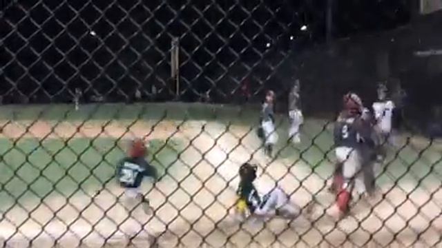 Kyle Barrett's game winning RBI смотреть онлайн