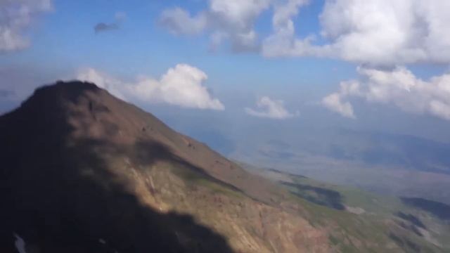 Восхождение на высоту 4000 метров. Гора Арагац в Армении. смотреть онлайн