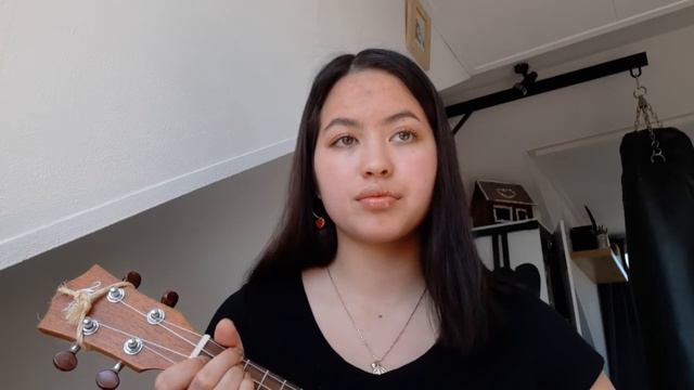 Hotline bling x party favor - Drake/ Billie Eilish | (ukulele cover) by NIA MAE (cover week day 1) смотреть онлайн