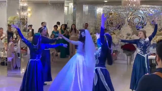 Harsi par Zvartnoc Tatev Asatryan-Harsi par смотреть онлайн