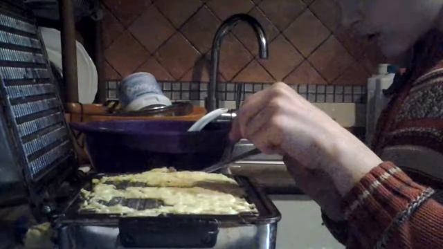 Как сделать вафли в домашних условиях смотреть онлайн