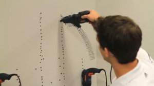 Новый шуруповерт Bosch с автоматической подечей саморезов