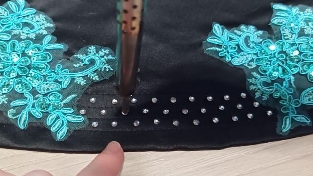 Как клеить стразы. смотреть онлайн
