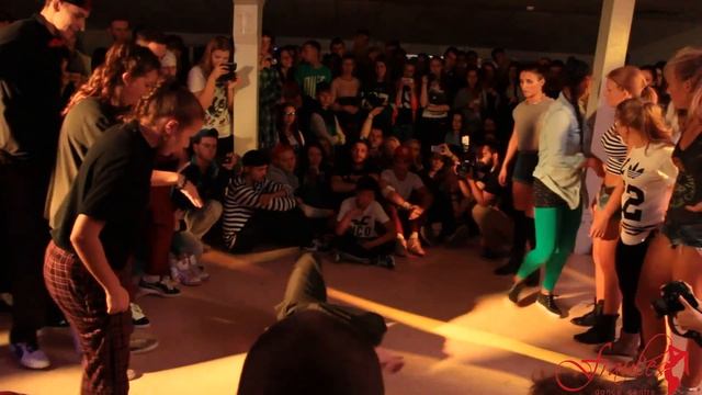 Fraules Dance Centre - "Битва за Стиль" - Popping vs. Dancehall 1/2 final смотреть онлайн