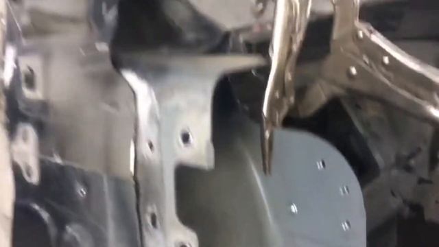 Сложный стапельный ремонт алюминиевого Ягуара (Jagua) смотреть онлайн