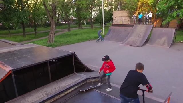 Скейт-парк м. Кропивницкий. смотреть онлайн