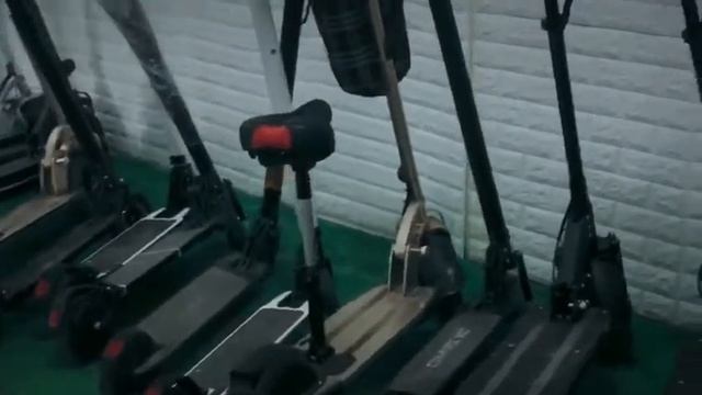 Two Wheels Foldable Electric Kick Scooter E-Scooter for Adult смотреть онлайн