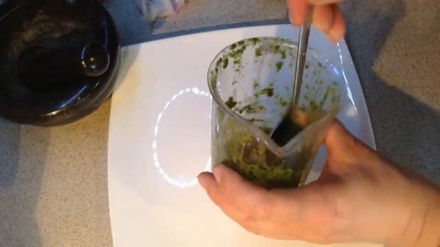 Салат из моцареллы с помидорами и рукколой смотреть онлайн