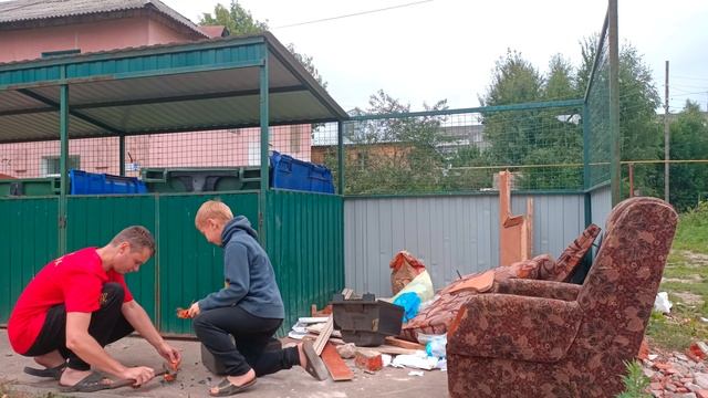 Как в чужом городе достать деньги на дорогу на билет\сколько меди в маленьком кинескопе телевизора смотреть онлайн