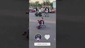 Даня катается на дрифт карте