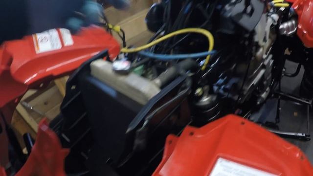 Honda Rancher 420 Accessory Plug Install смотреть онлайн