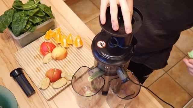 Panasonic Slow Juicer MJ-L500SXT смотреть онлайн