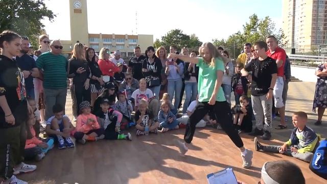 ?Танцы в Новороссийске | dance promo 2020?LIVE #танцы #dance #флэйва #танцывновороссийске смотреть онлайн