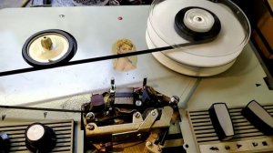 Режем VHS пленку для катушечного магнитофона