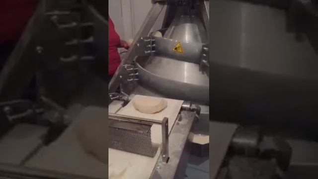 Тестоделитель Aiptekin смотреть онлайн