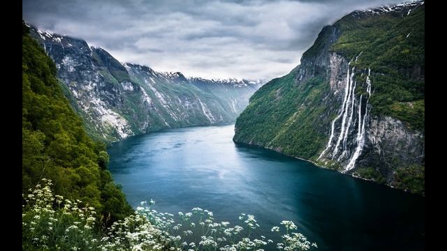 Очень крутой, расслабляющий трек!!!Обязательно слушать!!!Best relaxing music!!! смотреть онлайн