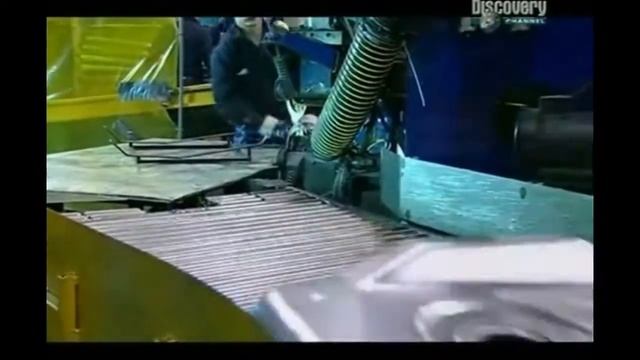 Бензобаки автомобилей. Как это сделано. (How its Made) смотреть онлайн