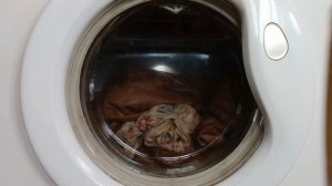 Стираю грязную куртку. Стиральная машина candy программа синтетика 60° 900 об.