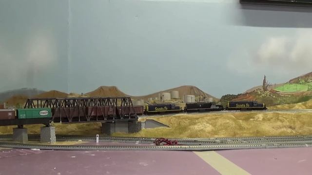 Mini N Scale Review Broadway Limited RSD 15 Locomotives смотреть онлайн