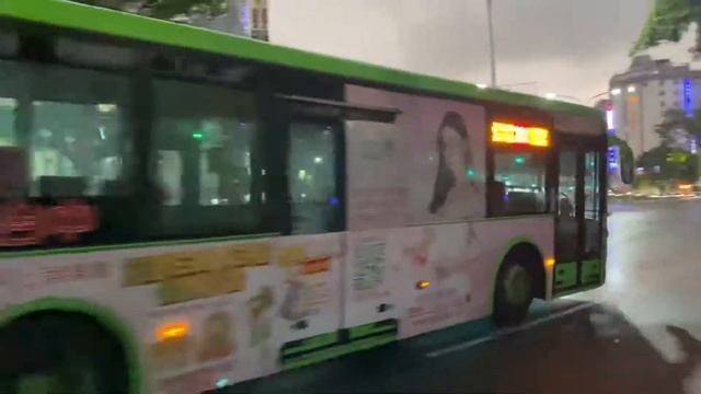 統聯客運 KINGLONG低地板 281路 970-FR смотреть онлайн