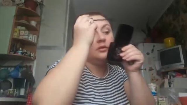 Крашусь,влюбилась,уроки.Куртку брать или нет?Спросите или нет? смотреть онлайн