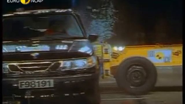 Краш-тест - Saab 9-5 1998 (E-NCAP) смотреть онлайн