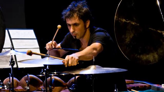 Iannis Xenakis Rebonds смотреть онлайн