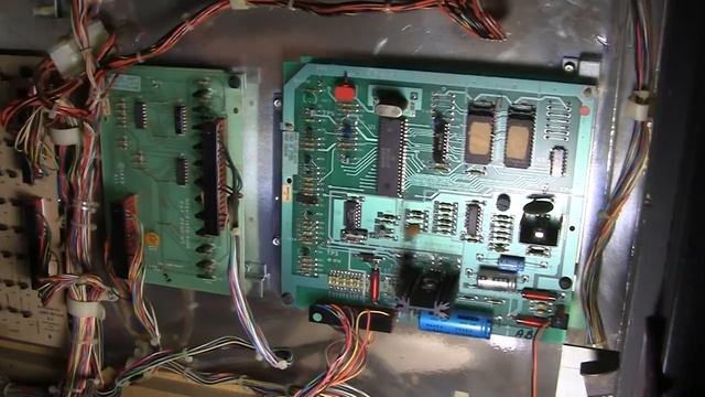 First Look: Bally Kings of Steel pinball machine & MPU work - Pt 1. PinballHelp.com смотреть онлайн