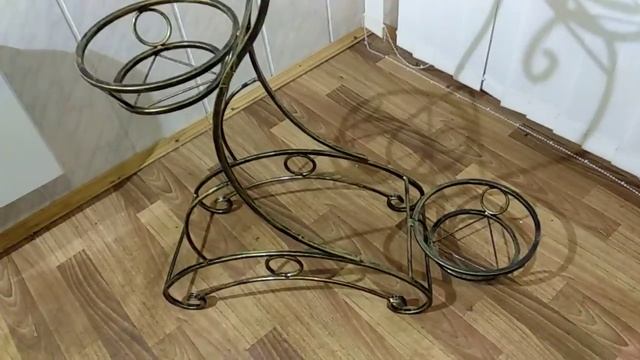 Изящная стойка под цветы смотреть онлайн