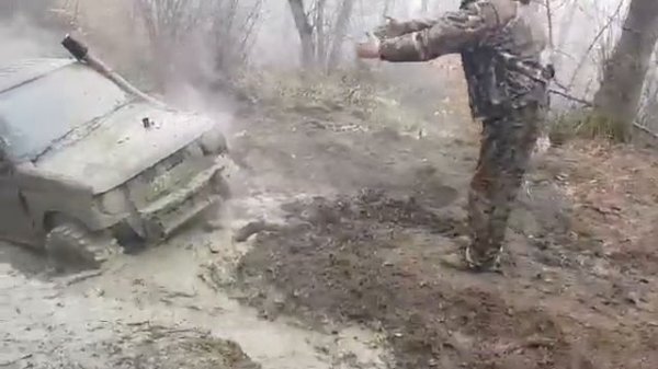 mitsubish pajero junior off road