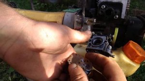 Мотокоса глохнет  при нажатии на газ. причины,ремонт бензокосы теряет обороты тухнет не тянет