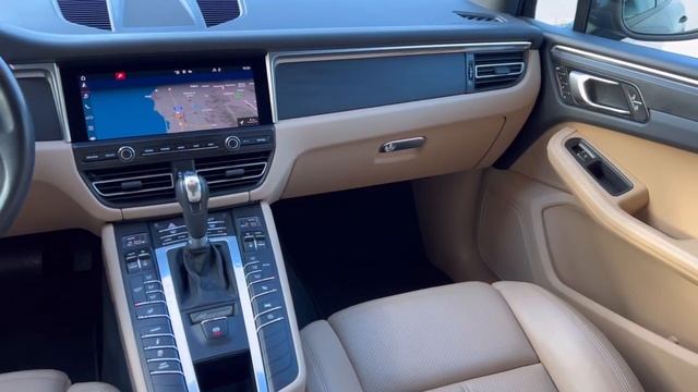 Porsche Macan 2.0 Mogano met. смотреть онлайн