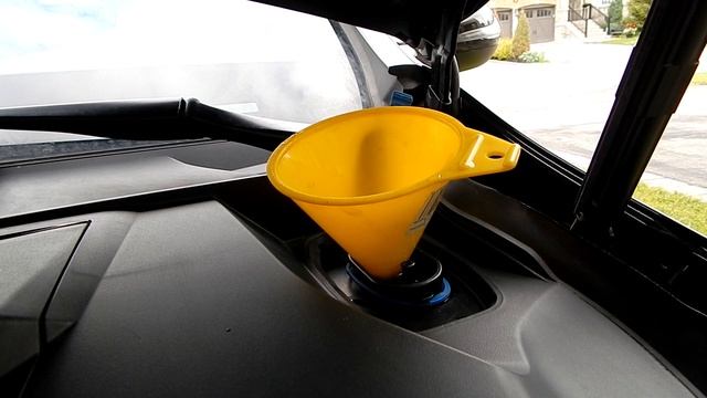 How to Add Windshield Washer Fluid in Mercedes-Benz C300 W205 W206 and E300 W213 смотреть онлайн