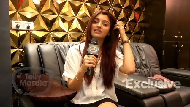 Akanksha Puri SHOCKING Reaction On Her ENTRY In Paras Chhabra Show Mujhse Shaadi Karoge | EXCLUSIVE смотреть онлайн