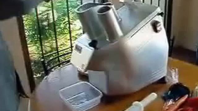 Овощерезка HLC300 режет кубиком, можно приобрести в компании  Перфект Ростов