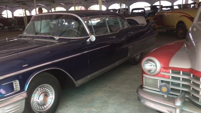 Vintage Car Museum - Auto World, Ahmedabad, India смотреть онлайн