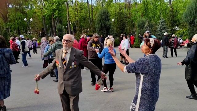 Kharkiv Харьков Танцы Парк Горького 2022 смотреть онлайн