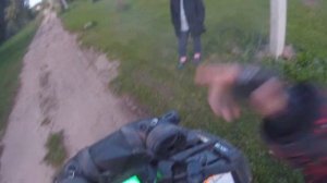 Квадроциклист против жителей поселка