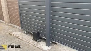 Откатные ворота с калиткой из металлосайдинга.