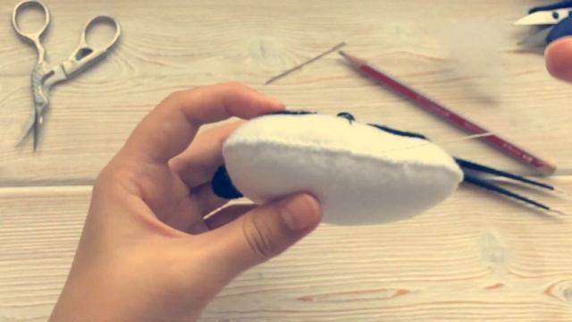 DIY: Как закрепить шов на игрушке из фетра без узелков смотреть онлайн