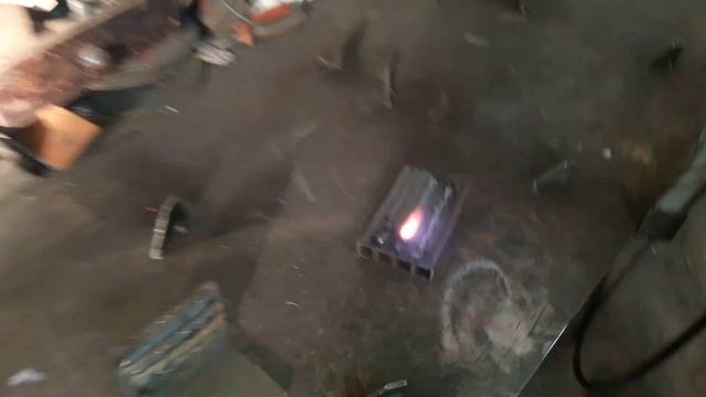 Универсальный источник тока для полуавтоматической МИГ/МАГ и ручной дуговой ММА сварки КРАКРА Г-500 смотреть онлайн