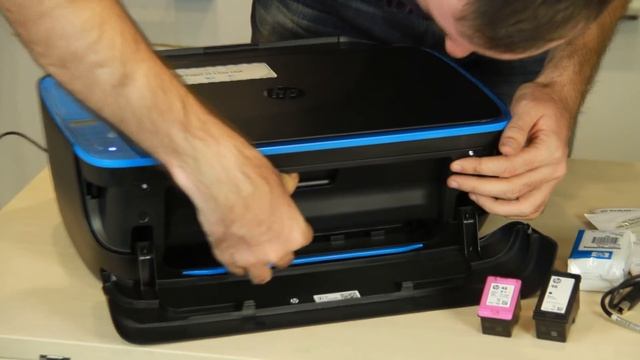 принтер HP Deskjet Ink Advantage Ultra 4729 All-in-One смотреть онлайн