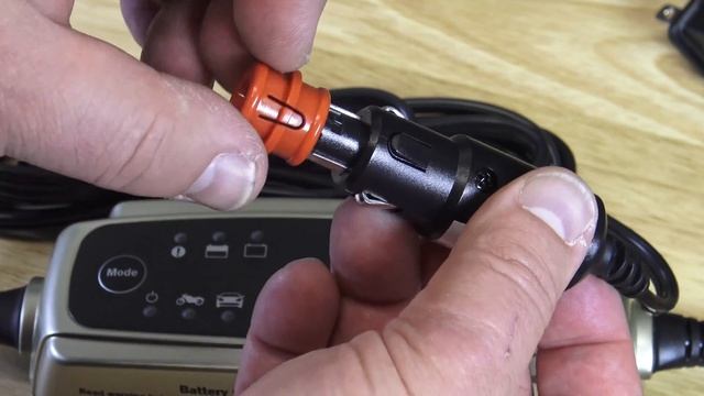 Porsche Battery Charger - Does not work? Why? смотреть онлайн