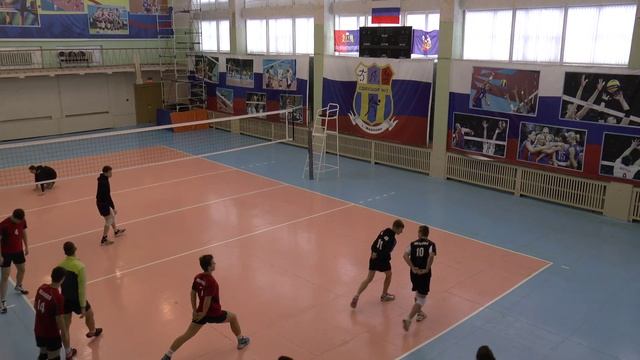 Волейбол. Разминка перед игрой. Упражнения в движении на примере команды СДЮСШОР №3 г. Иваново смотреть онлайн